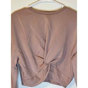 H&M Divided Twist Back‎ Cropped Sweatshirt Womens Pink  Long Sleeve Crew Small